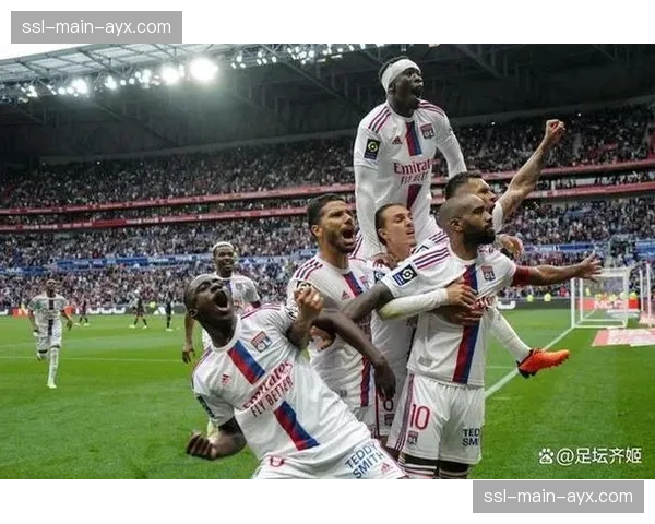 前里昂主帅布兰科进入马赛选帅名单