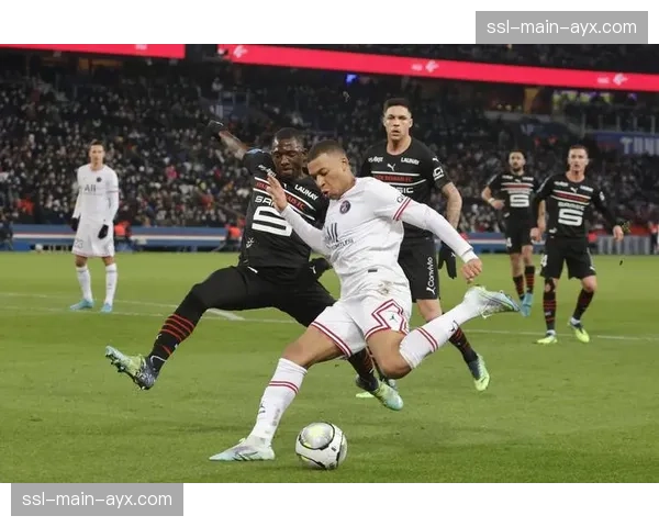 法甲第31轮：提前夺冠的巴黎圣日耳曼主场1-1战平摩纳哥，姆巴佩未进入名单