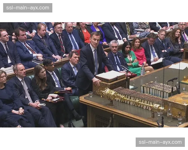 财务公平法案再受质疑：巴黎连续三年晋级四强的资本运作