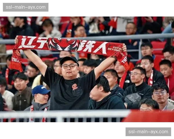 深圳新鹏城1-0小胜辽宁铁人，结束三连败